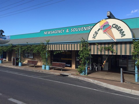 halls gap newsagency.jpg